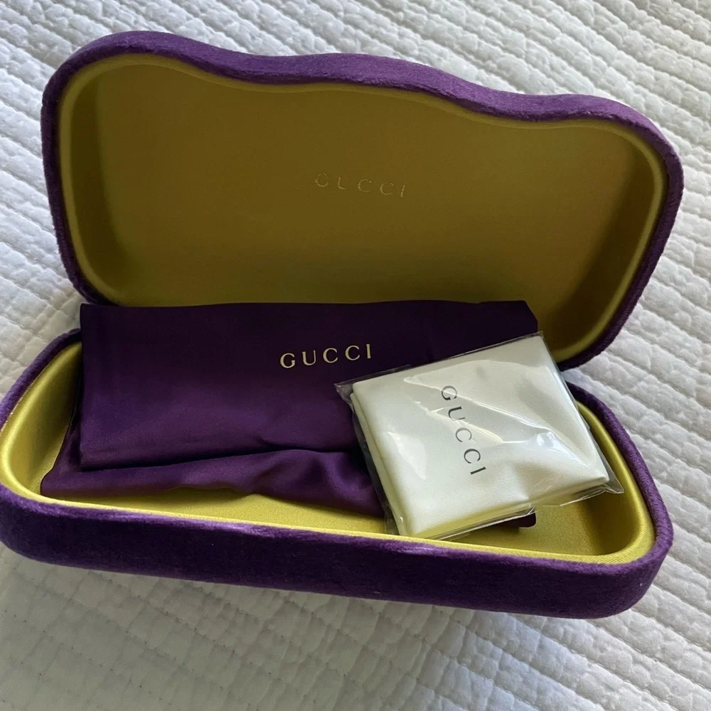 Gucci Sunglass Case - Picture 2 of 6